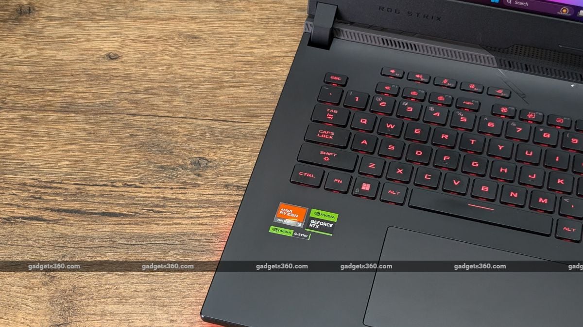 Asus ROG Strix Scar 17 X3D Review: AMD Ryzen 9 for the Kill